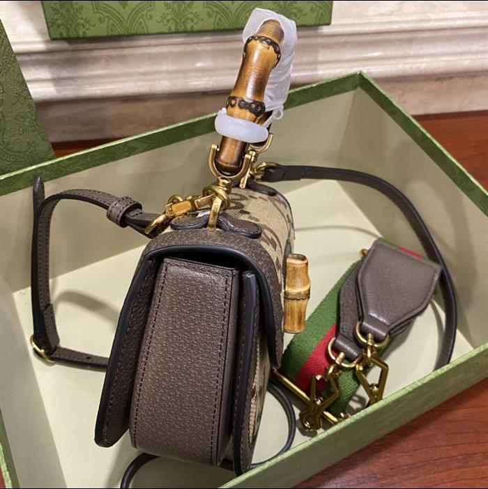 2025210C686864N202049748