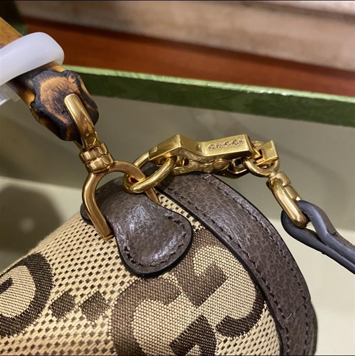 2025210C686864N202049809