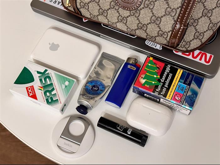 2025210C733240N201918743