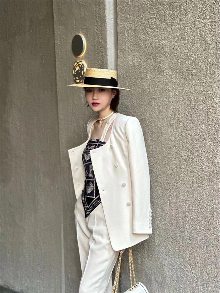 2025210C740834N20221305