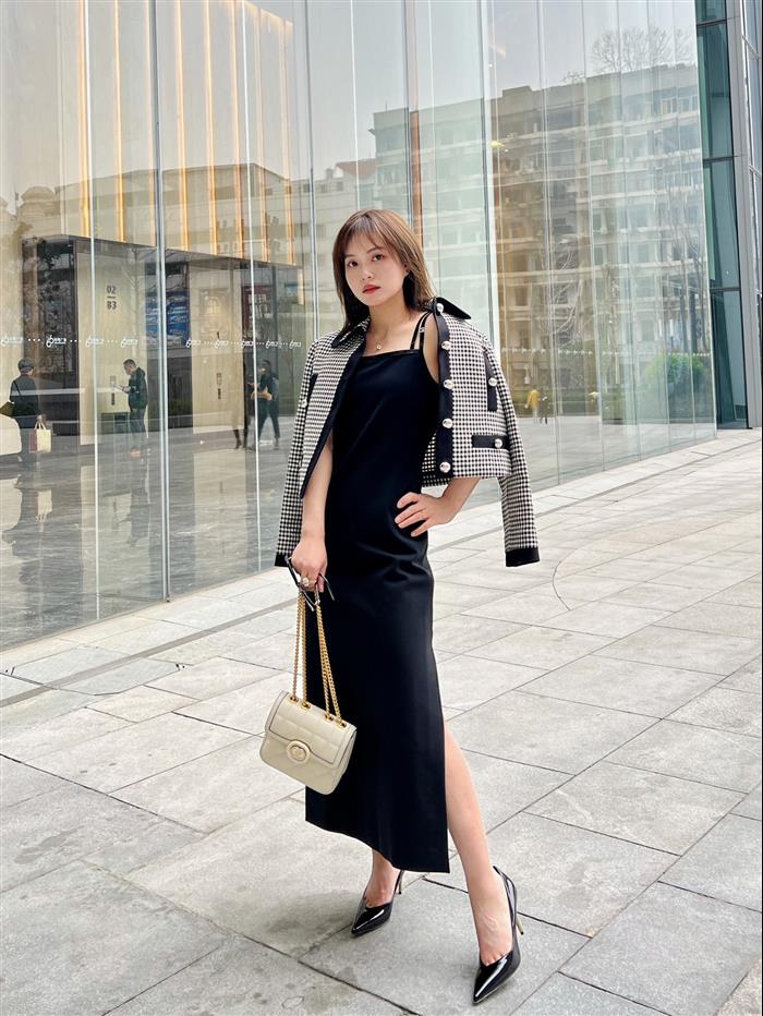 2025210C741457N20222304