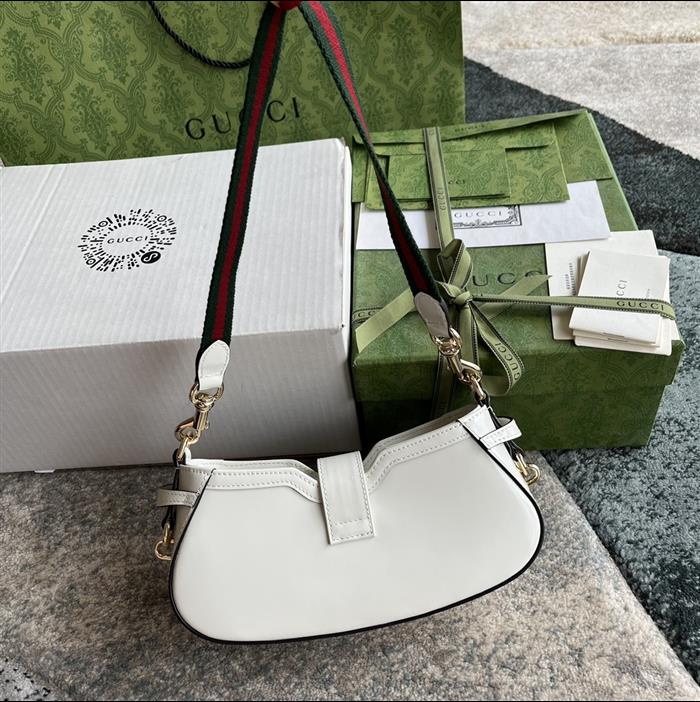 2025210C786015N2022838