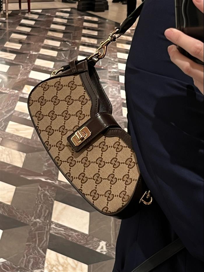 2025210C786015N20228774