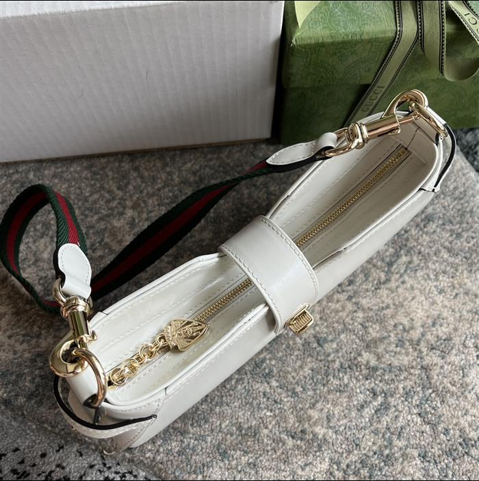 2025210C786015N2022885