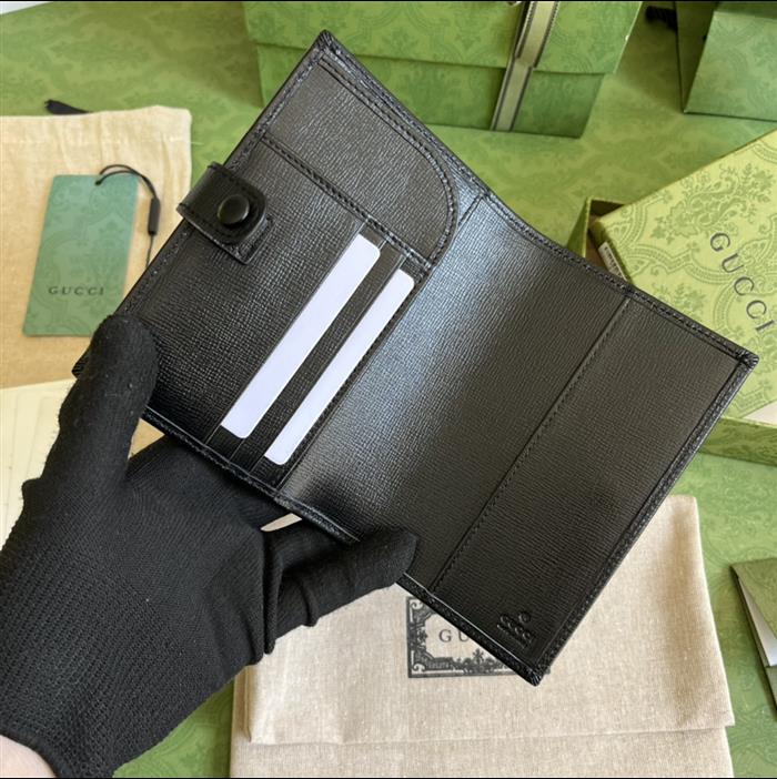 2025210C724562N201920194