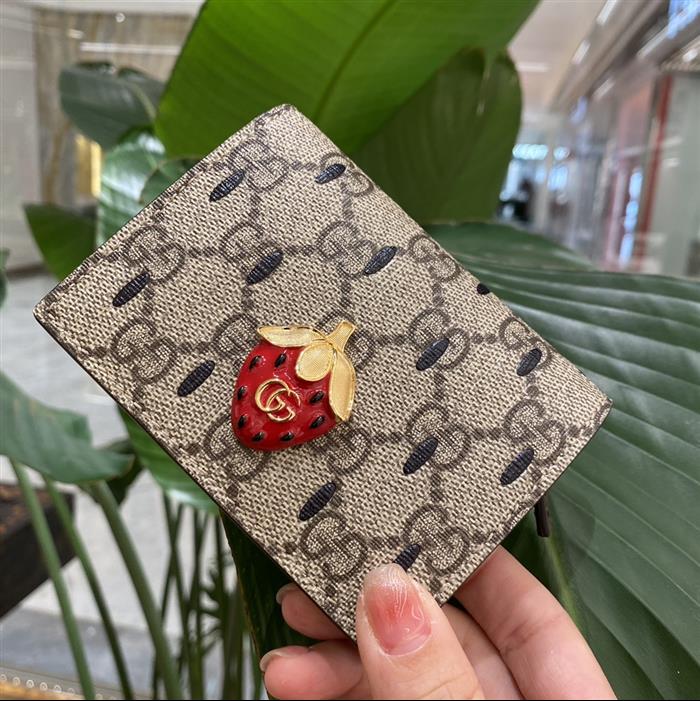 2025210C726247N201920445