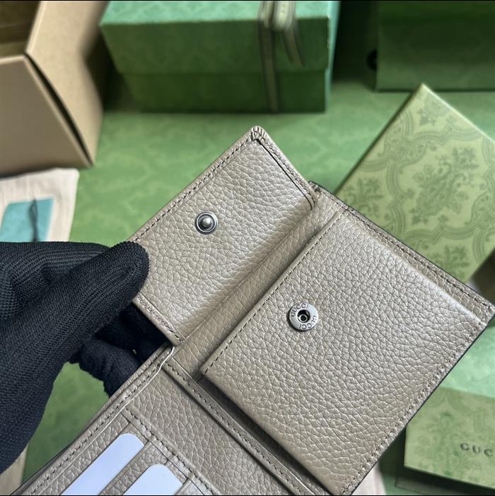 2025210C739479N201922808