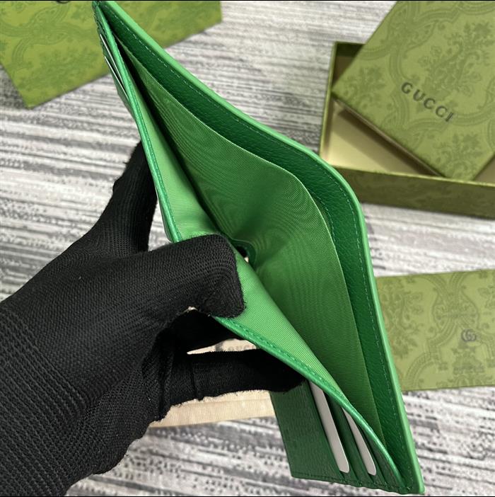 2025210C768243N201926753