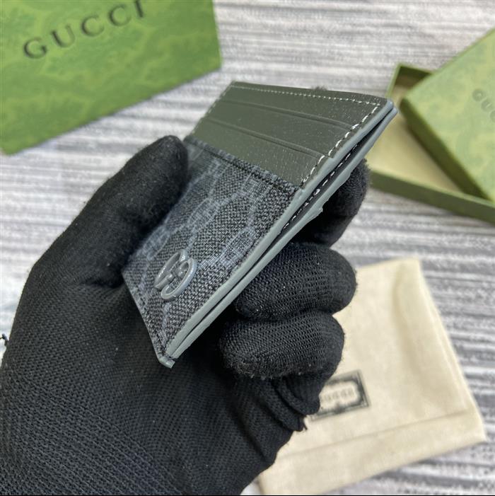 2025210C795230N201951617