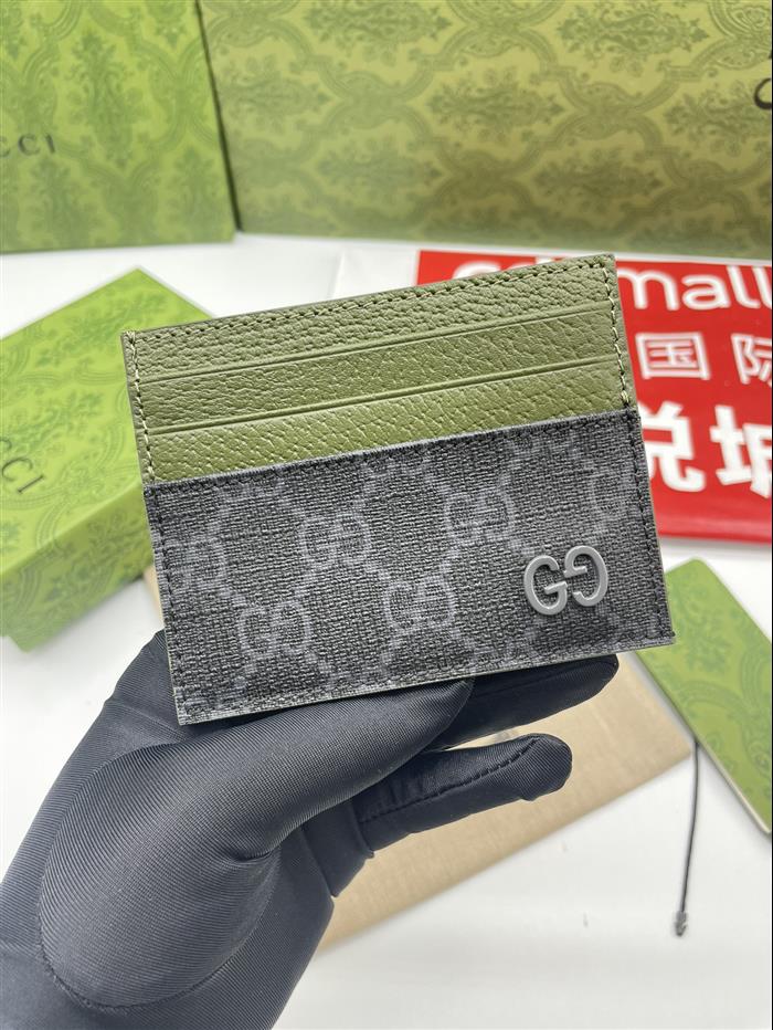 2025210C795230N201951898