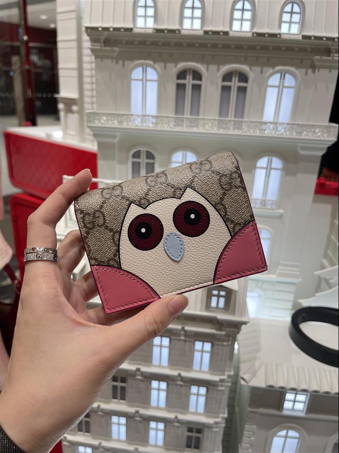 2025210C818767N201954351