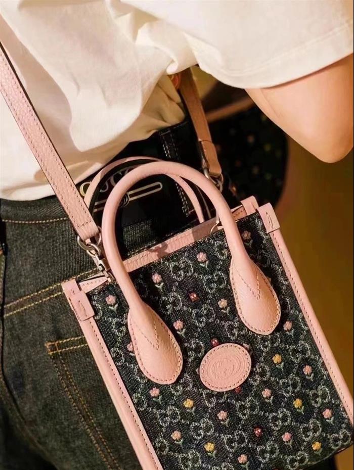 2025210C671623N201912972