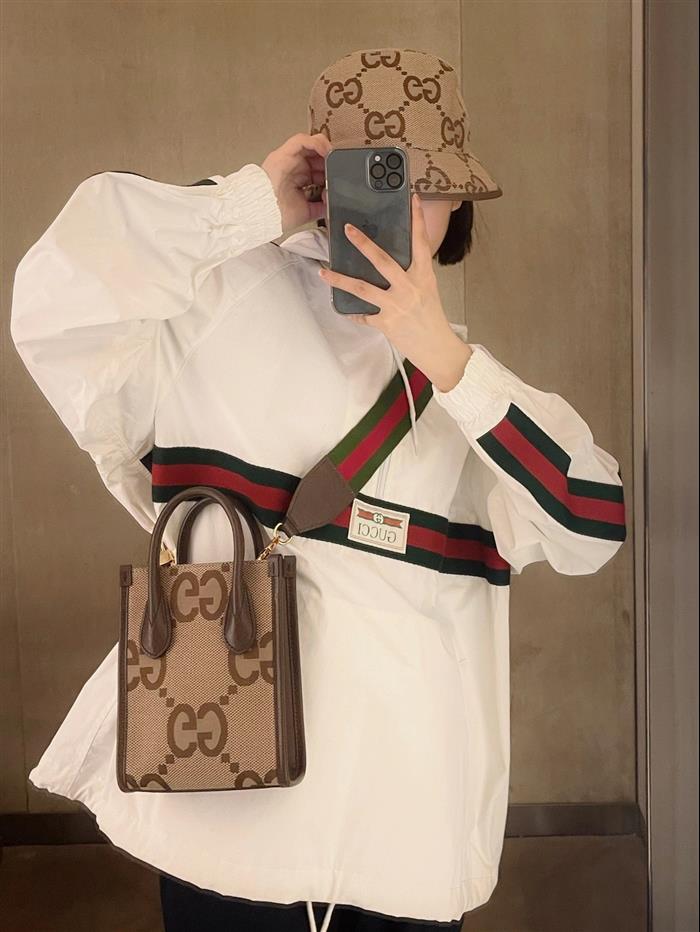 2025210C671623N201913500