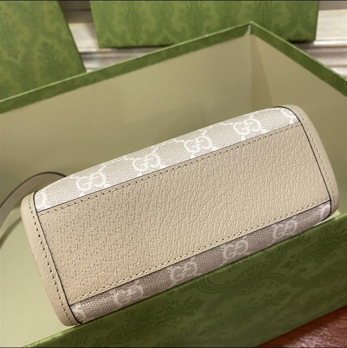 2025210C671623N201913579