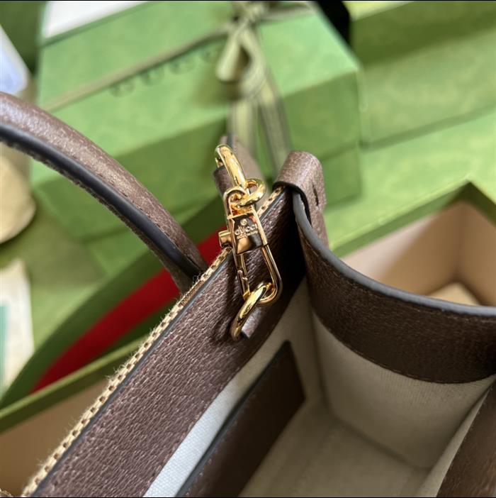 2025210C671623N201914322