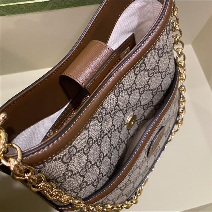 2025210C696011N201916836