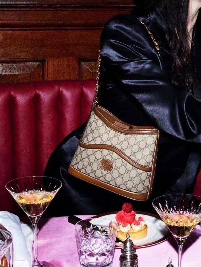 2025210C696011N201916898