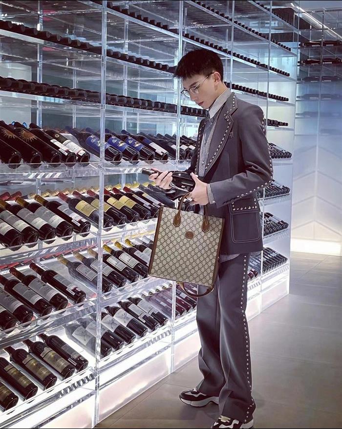 2025210C723308N201917381