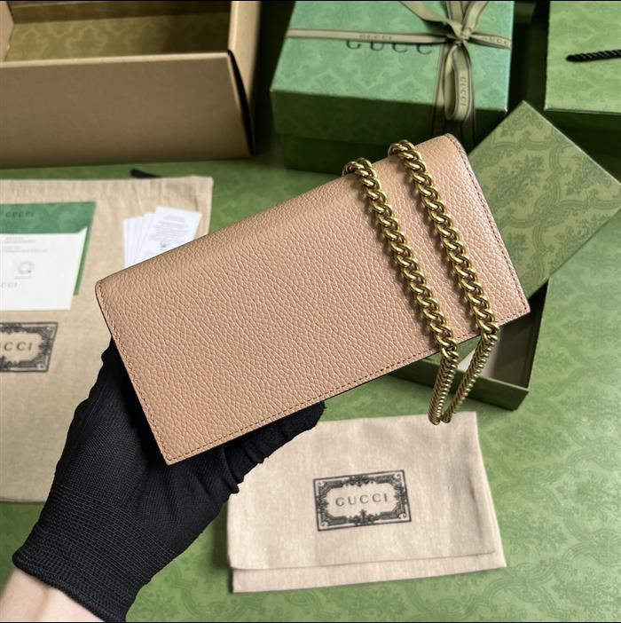 2025210C746056N201917662