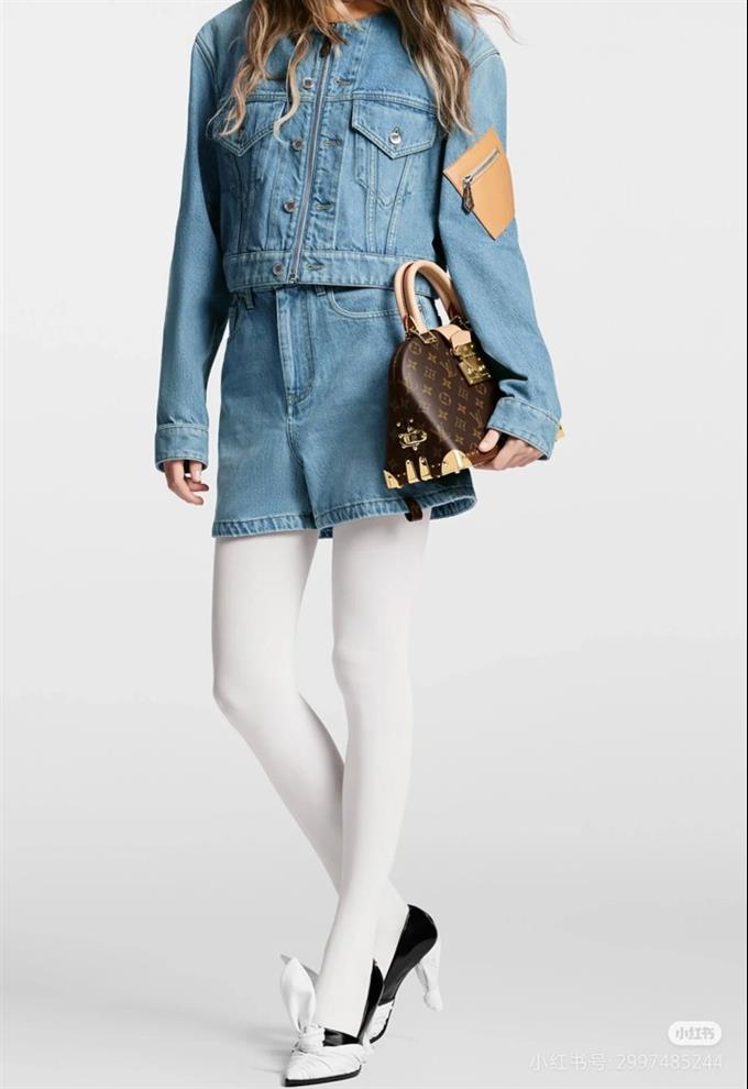 2025224M11114115926597