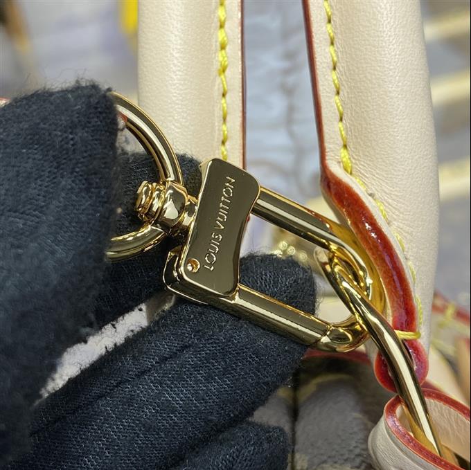 2025224M11114115928773