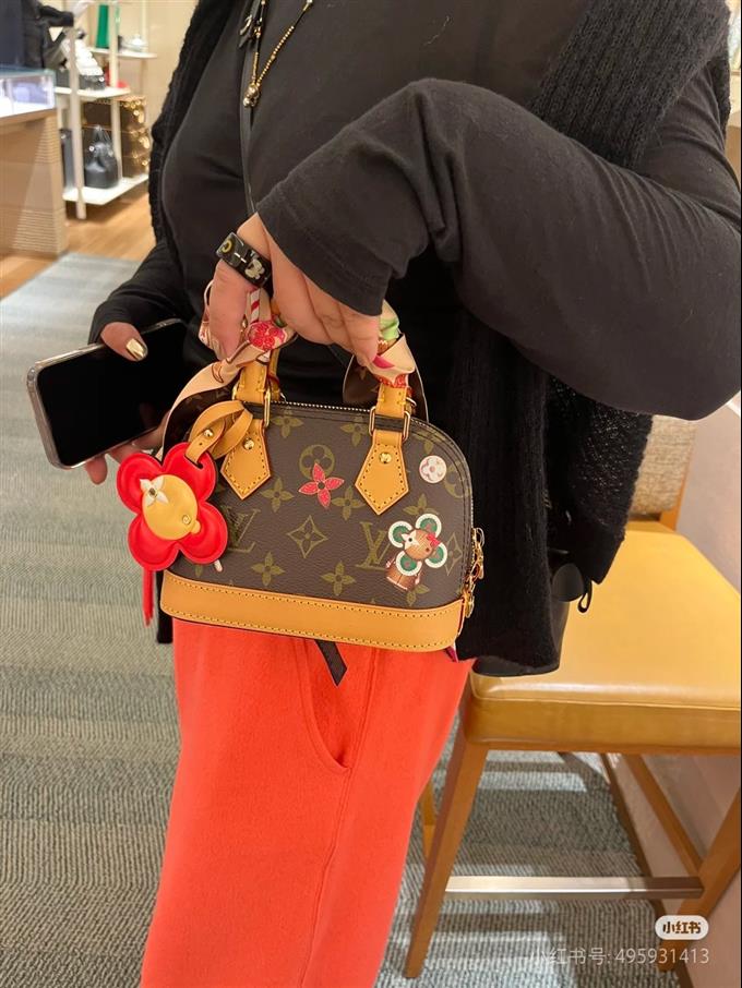 2025224M1219922302268