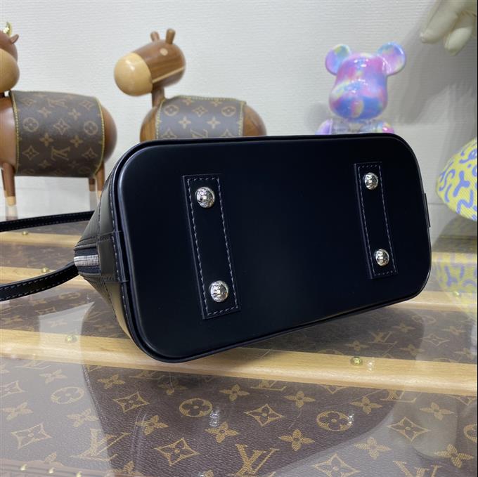 2025224M40302115928536