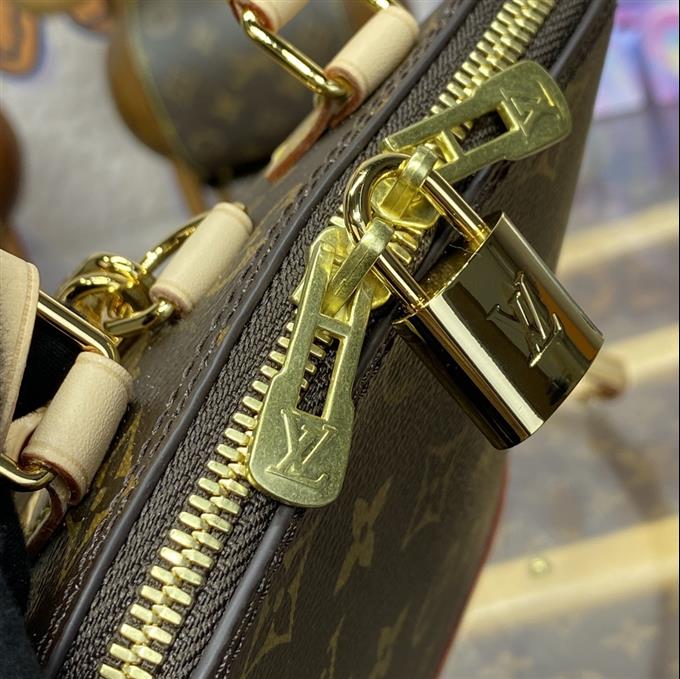 2025224M4713211593040