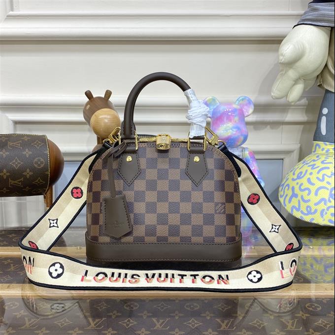 2025224M53152115928160