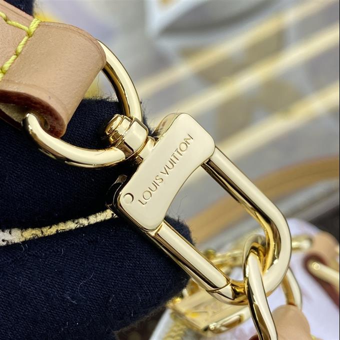 2025224M82717115930181