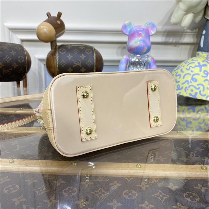 2025224N4047217531085