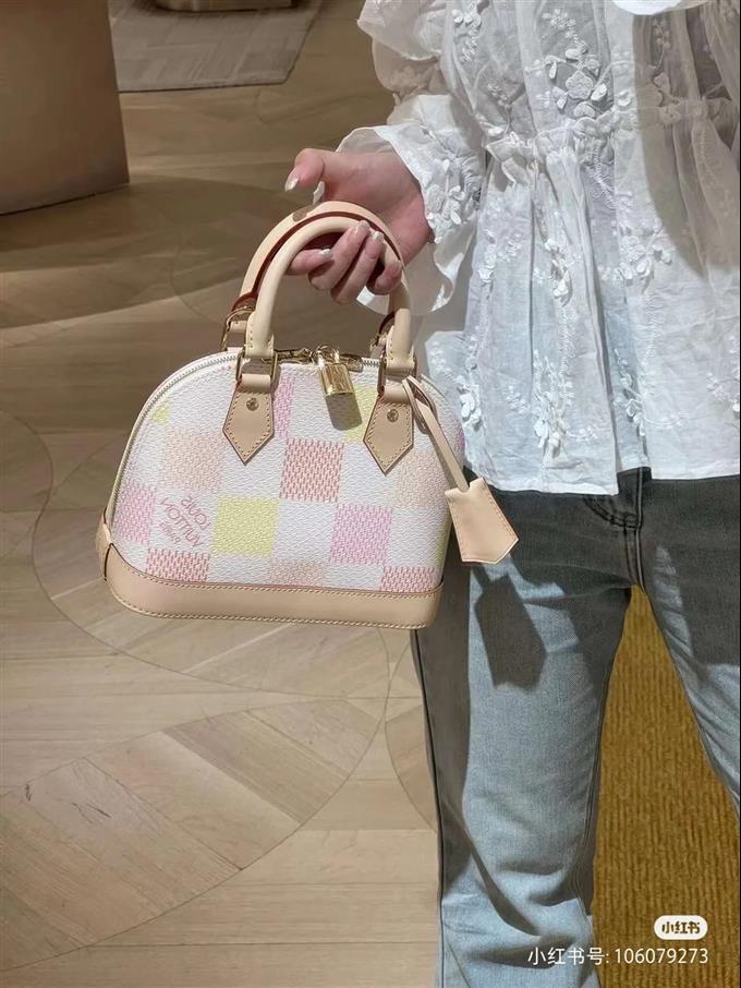 2025224N40516115931504