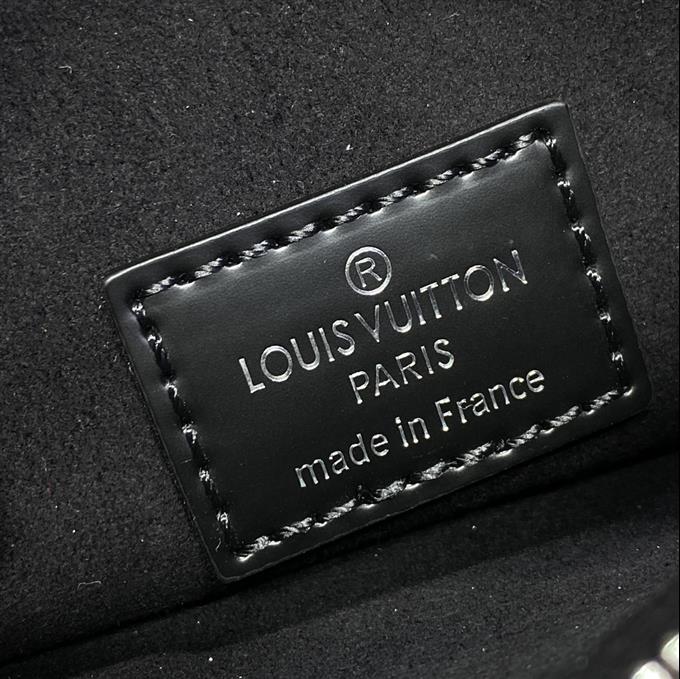 2025224M1260311124183