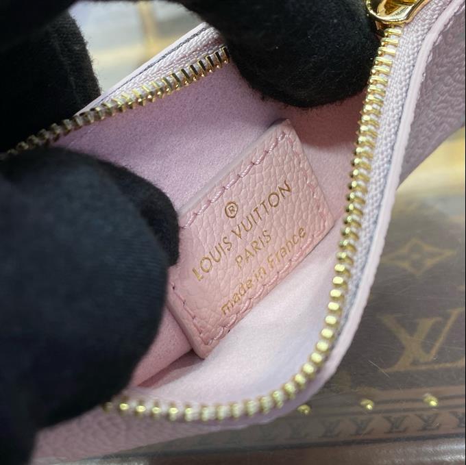 2025224M1348011118831