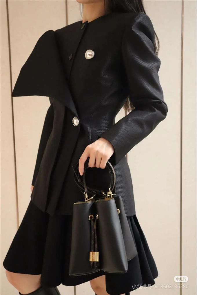 2025224M13843103432816