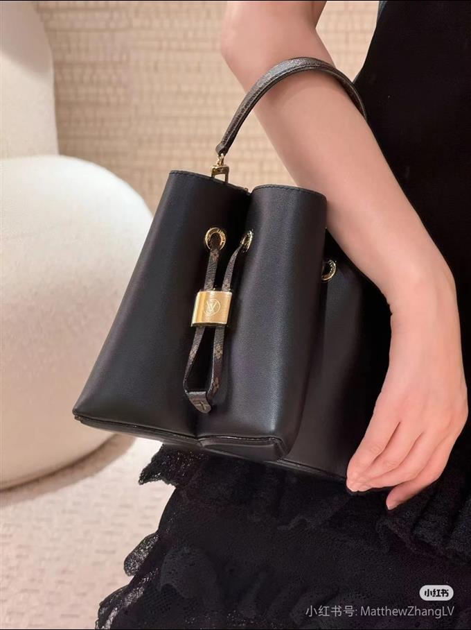 2025224M13843103432832