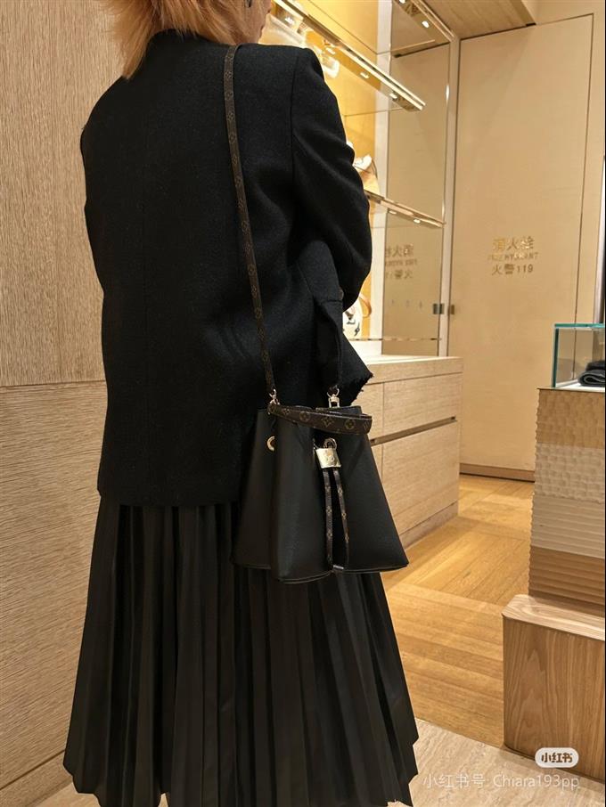 2025224M13843103433275