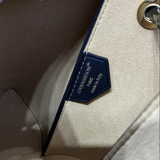 2025224M1384311119112