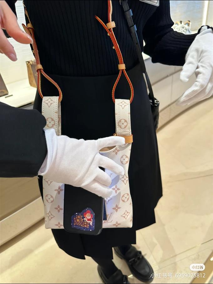 2025224M2440811125483