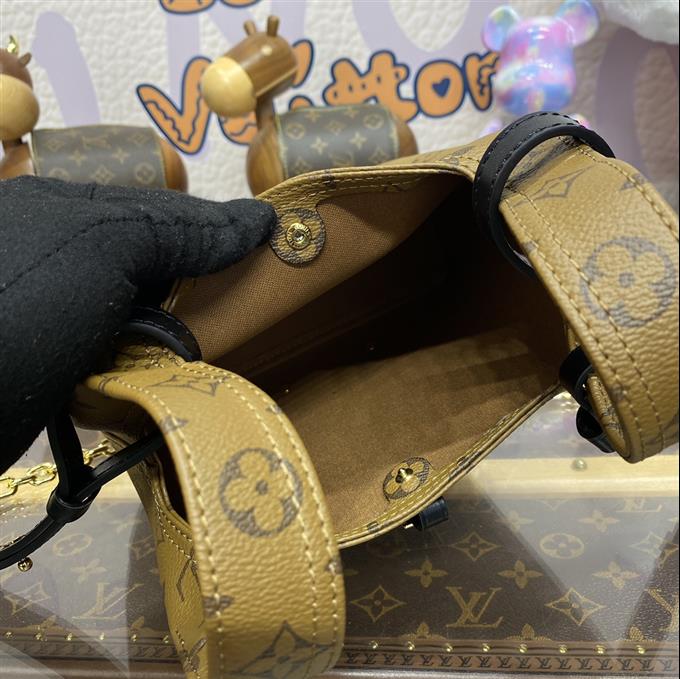 2025224M4681611122249