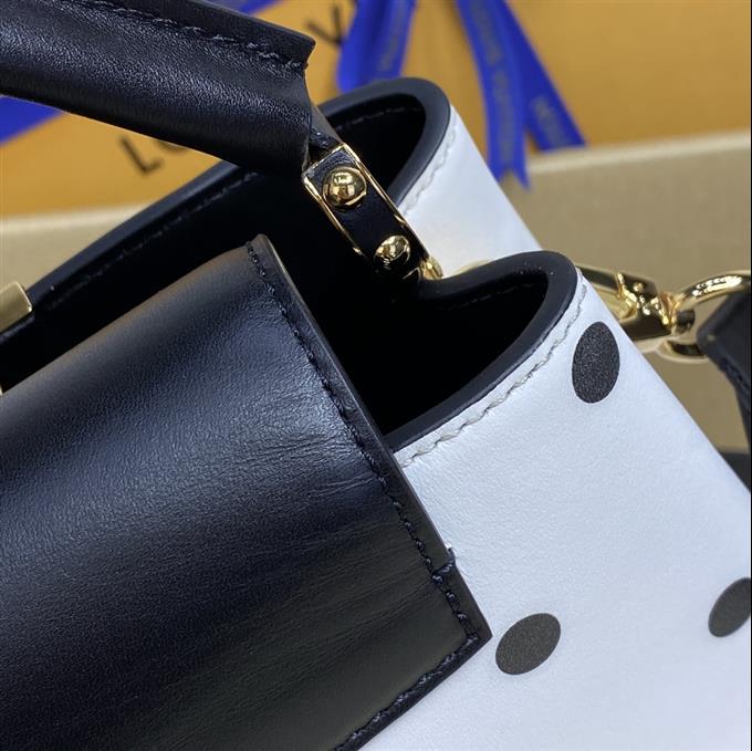 2025224M2037294842529