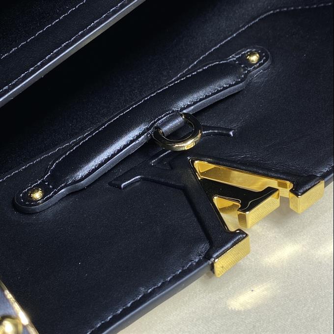 2025224M2037494826846