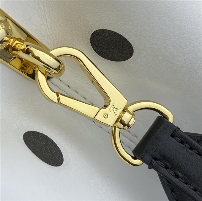 2025224M2037494826862