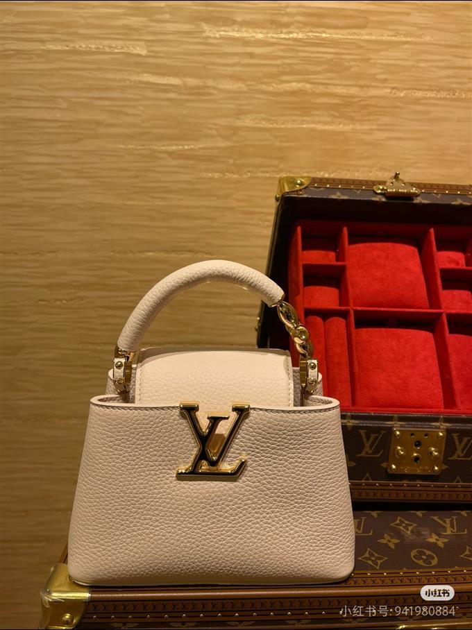 2025224M2394494832552