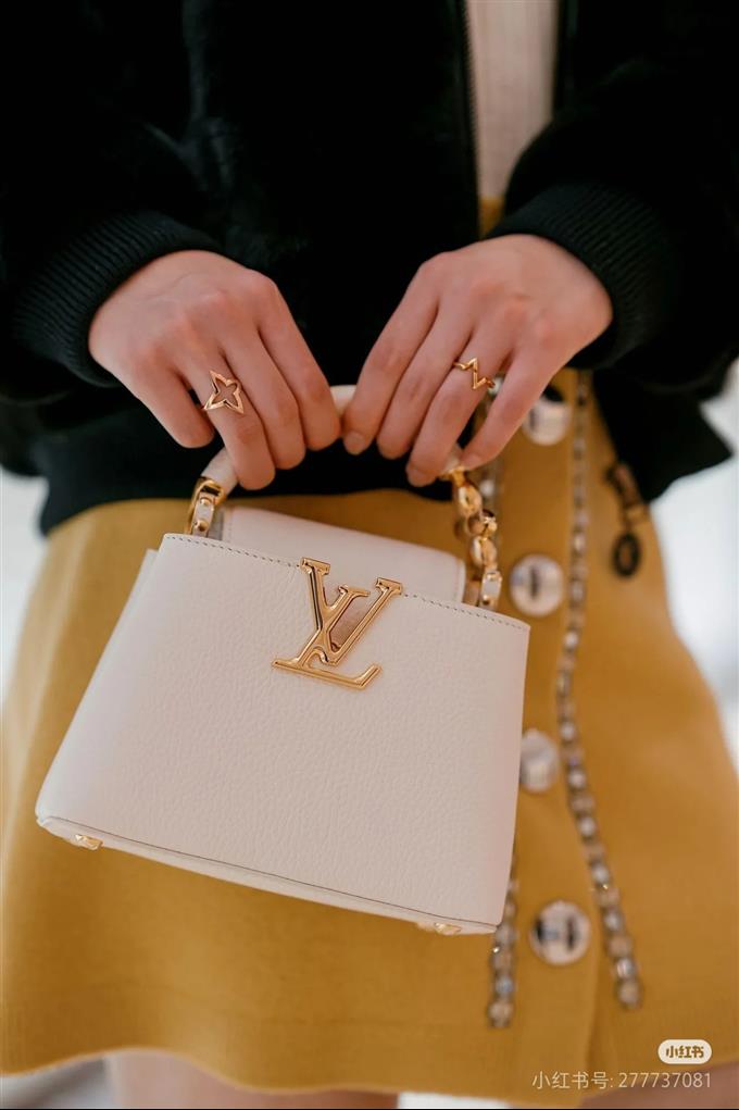 2025224M2394494833765