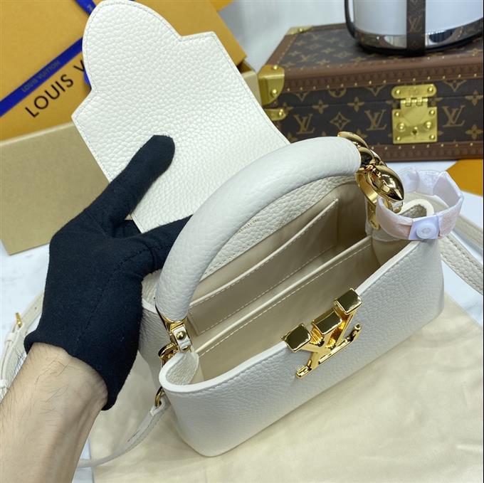 2025224M2394494843406