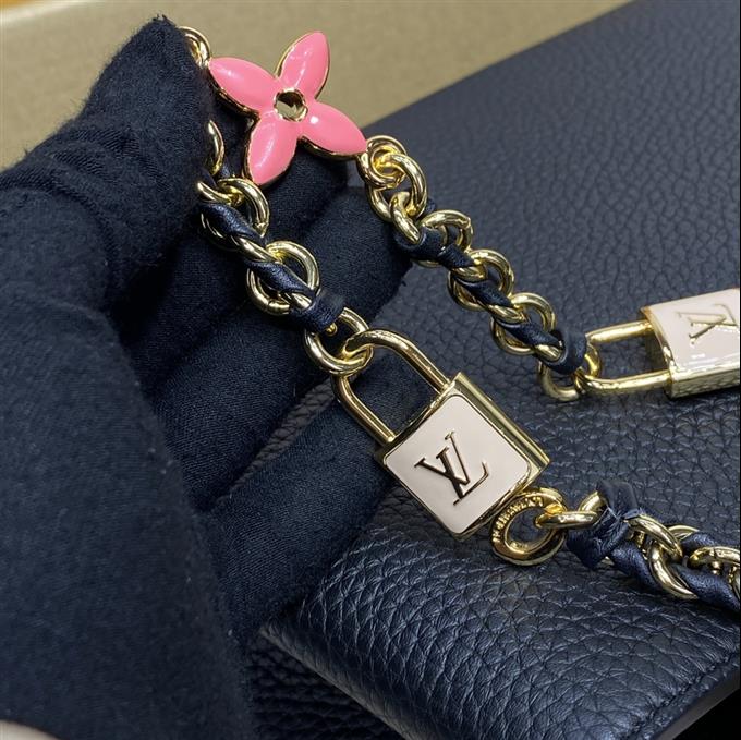 2025224M2395094759104