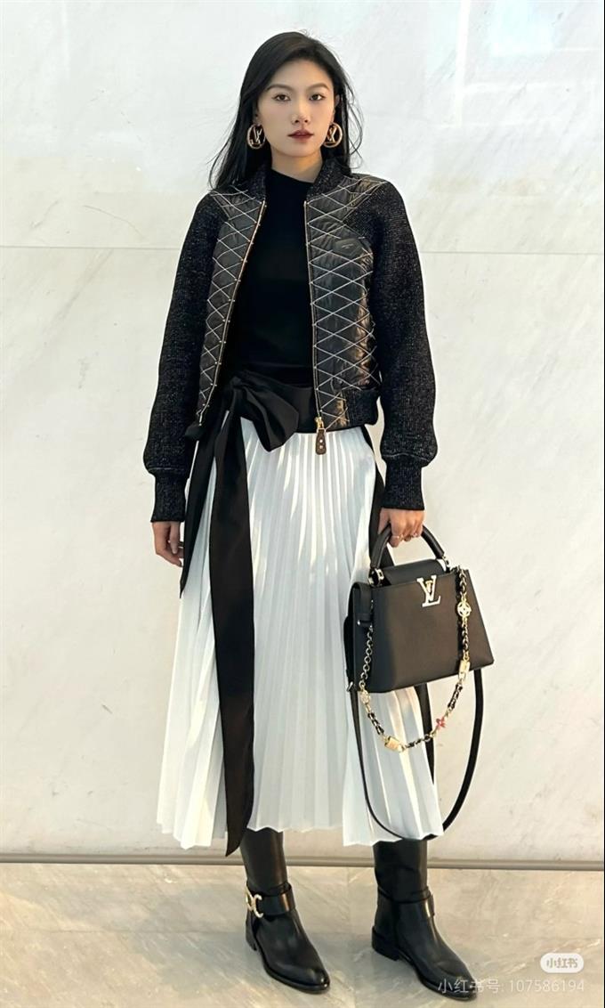 2025224M2395094835823