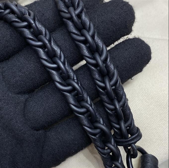 2025224M2395594844377