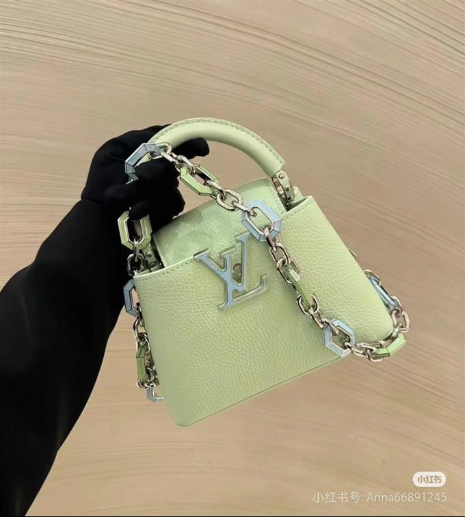 2025224M2468394819399